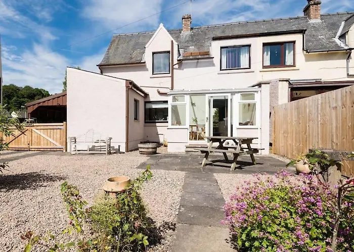 No27 Willowbank
